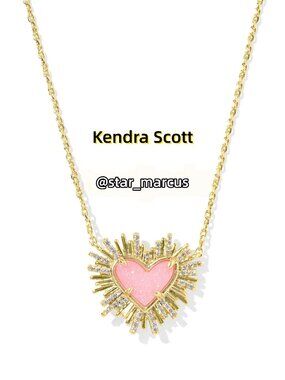 Dolly Parton x Kendra Scott Ari Heart Gold Short Pendant Necklace